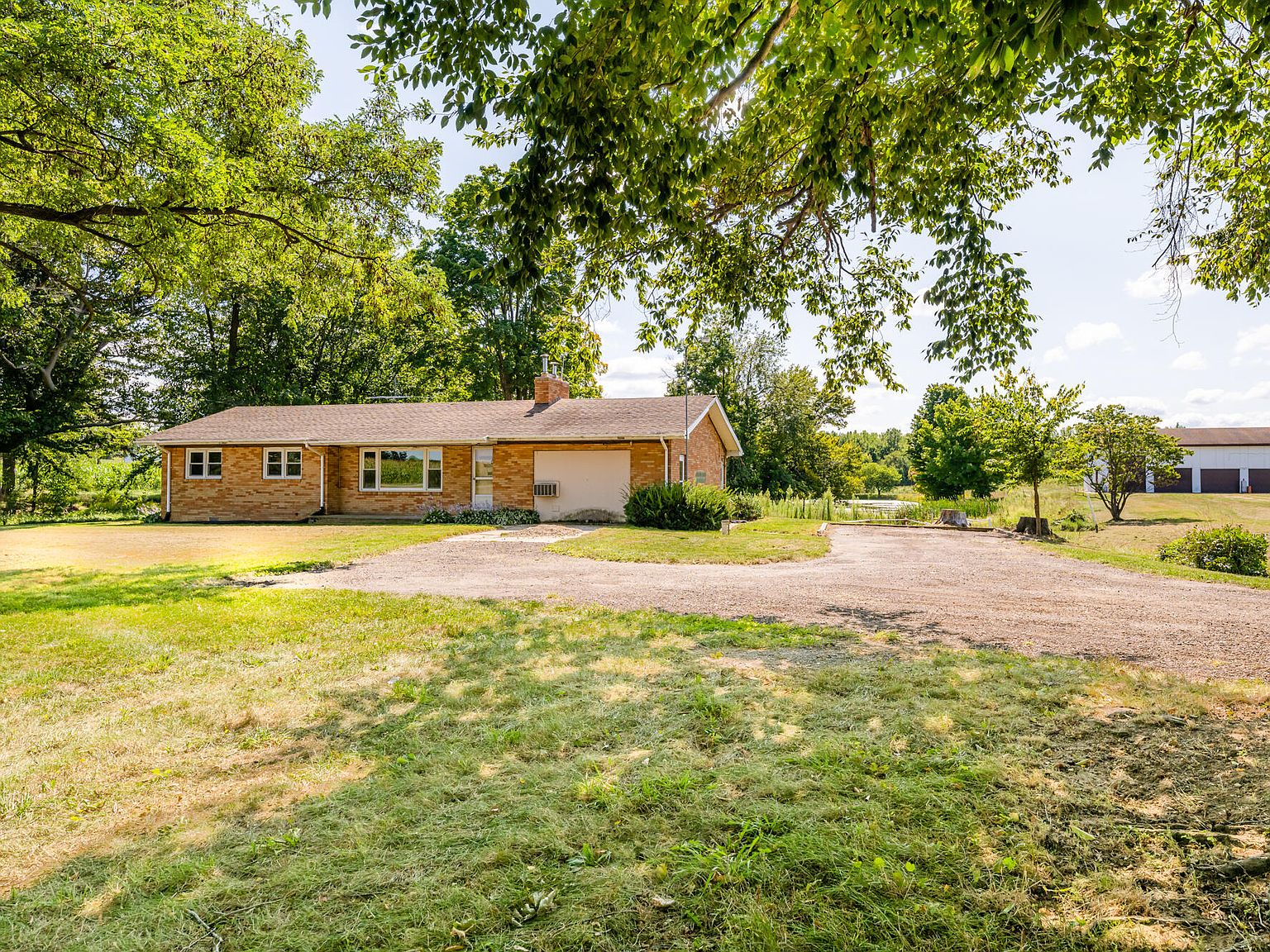 5546 S Pipestone Rd, Sodus, MI 49126 Zillow