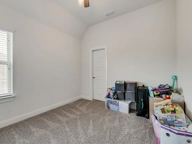 3940 Shrike Trl — Photo 11