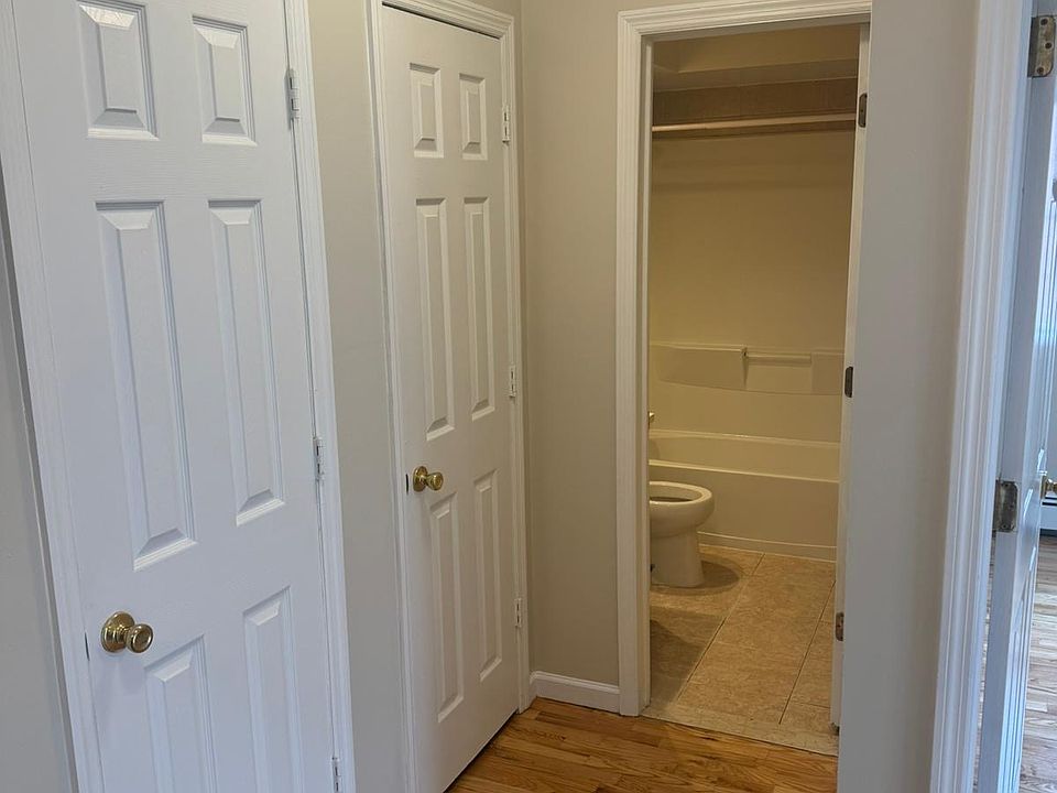 1st image of 104-30 39th Ave #4F