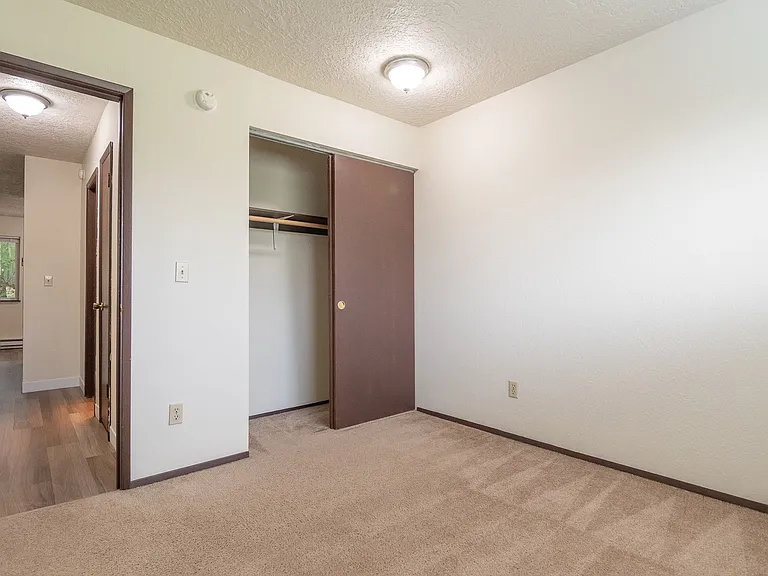 2232 SE Pine St — Photo 12