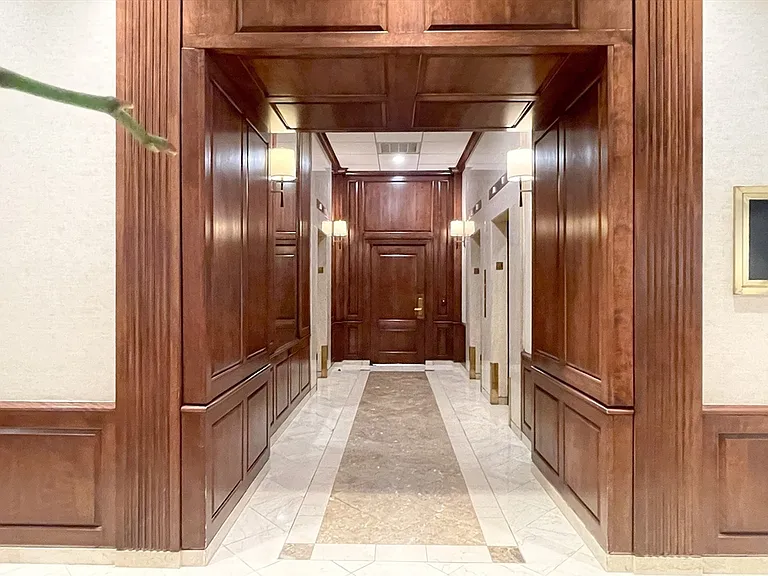 2 Hawthorne Pl #16K — Photo 22