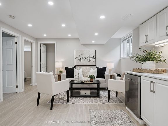 4th image of 364 Imperial Rd S #2