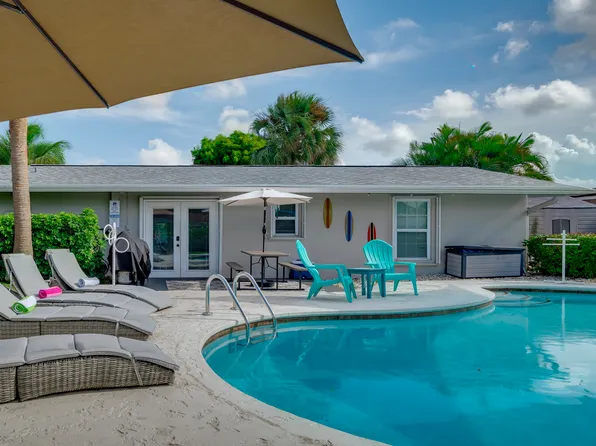 4269 Crestdale St, Palm Beach Gardens, FL 33410