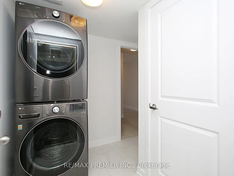 73 Akil Thomas Gdns — Photo 8