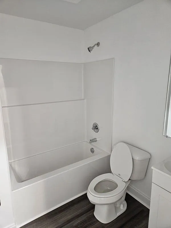 2 bed, 1.5 bath, 1800 sqft, $1,450 — Photo 4