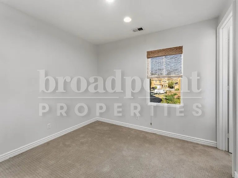 1672 N Las Flores Dr — Photo 19