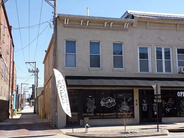 316 Main St — Photo 2