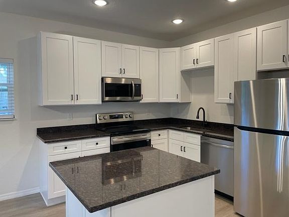 2nd image of 1482 Cleveland St #2