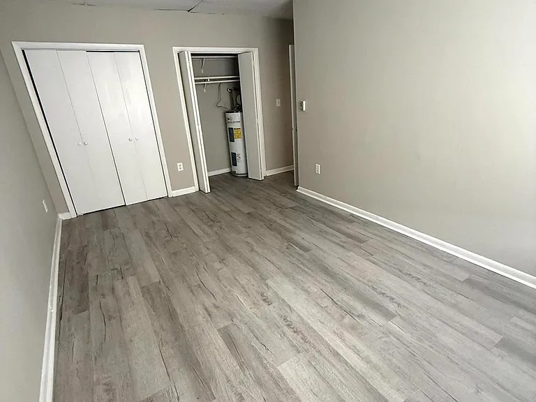 106 S Market St #7 — Photo 15