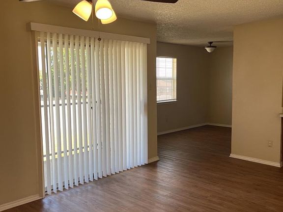 5th image of 125 NE Johnson Ave APT 32
