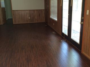 391 Pine View Rd, Lexington, TN 38351