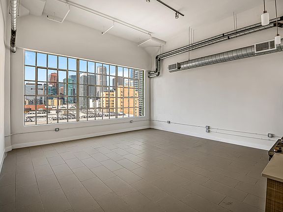 5th image of 939 S Broadway #1065