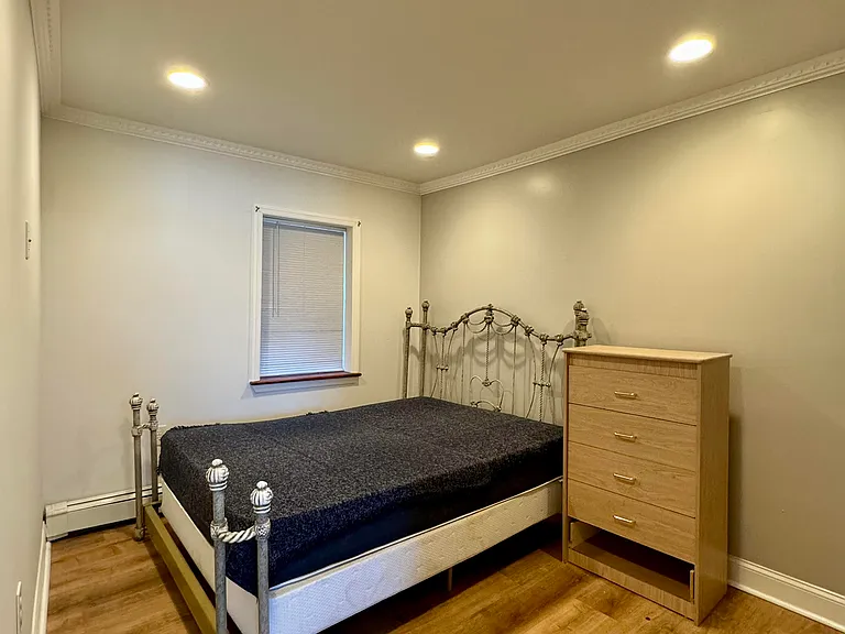 201-203 N 2nd St #6 — Photo 4