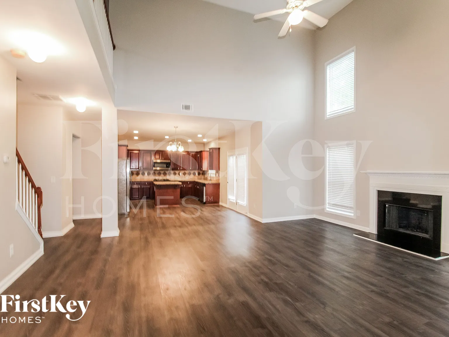 5 bed, 3.0 bath, 2944 sqft, $2,950 — Photo 2