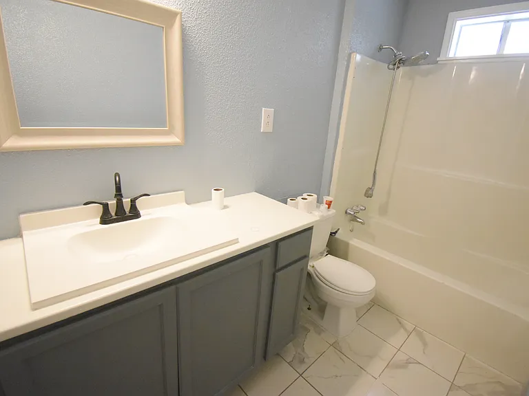 6229 Clover Ridge St — Photo 8