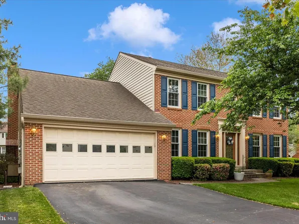6119 Fieldcrest Dr, Frederick, MD 21701