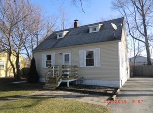 1103 Sycamore St, Crown Point, IN 46307