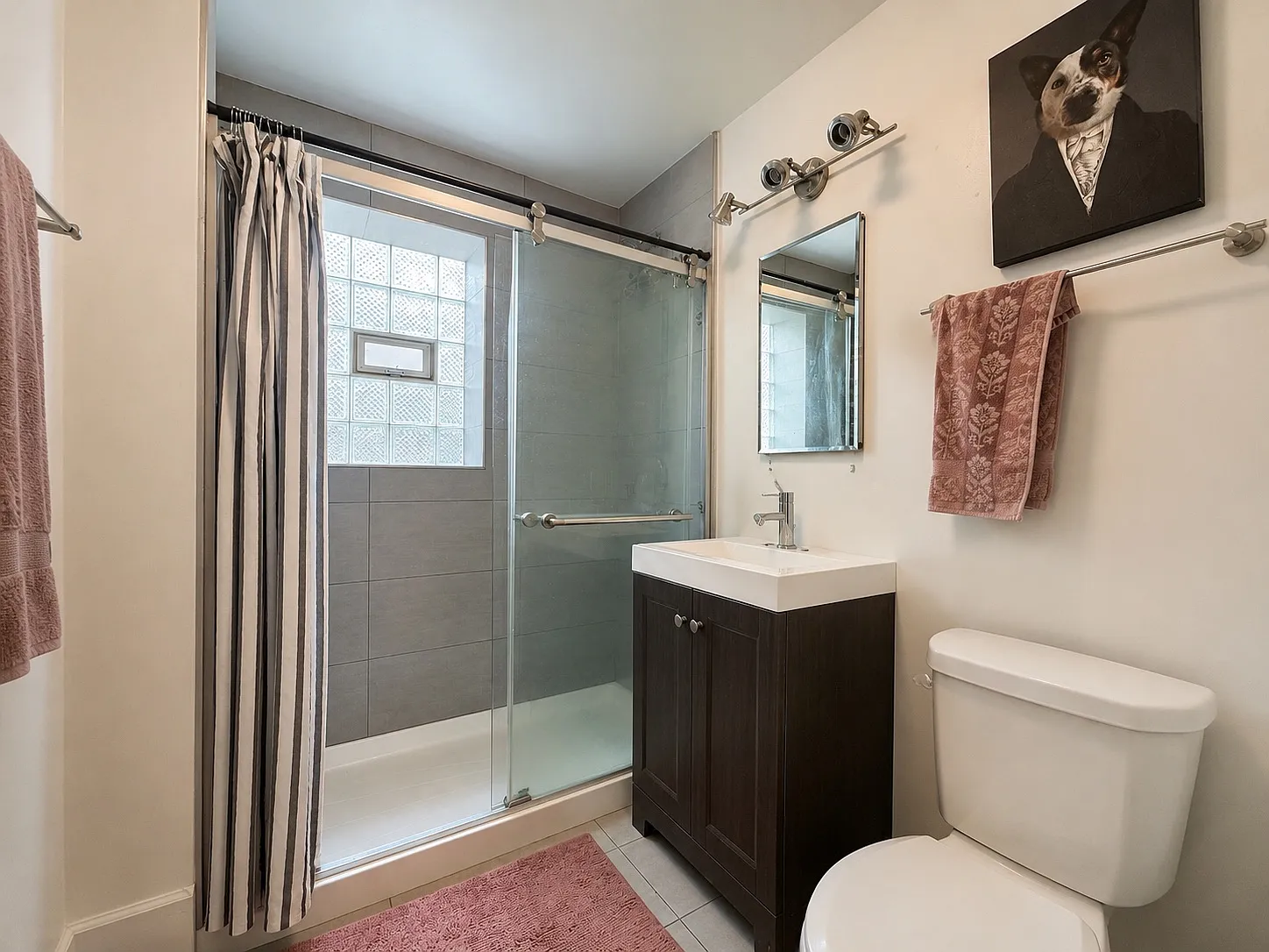 2 bed, 800 sqft, $1,900 — Photo 4