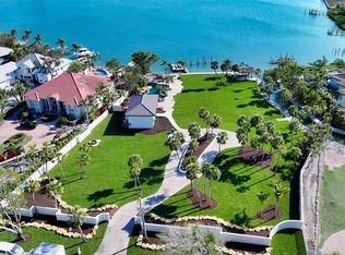 684 Freeling Dr, Sarasota, FL 34242