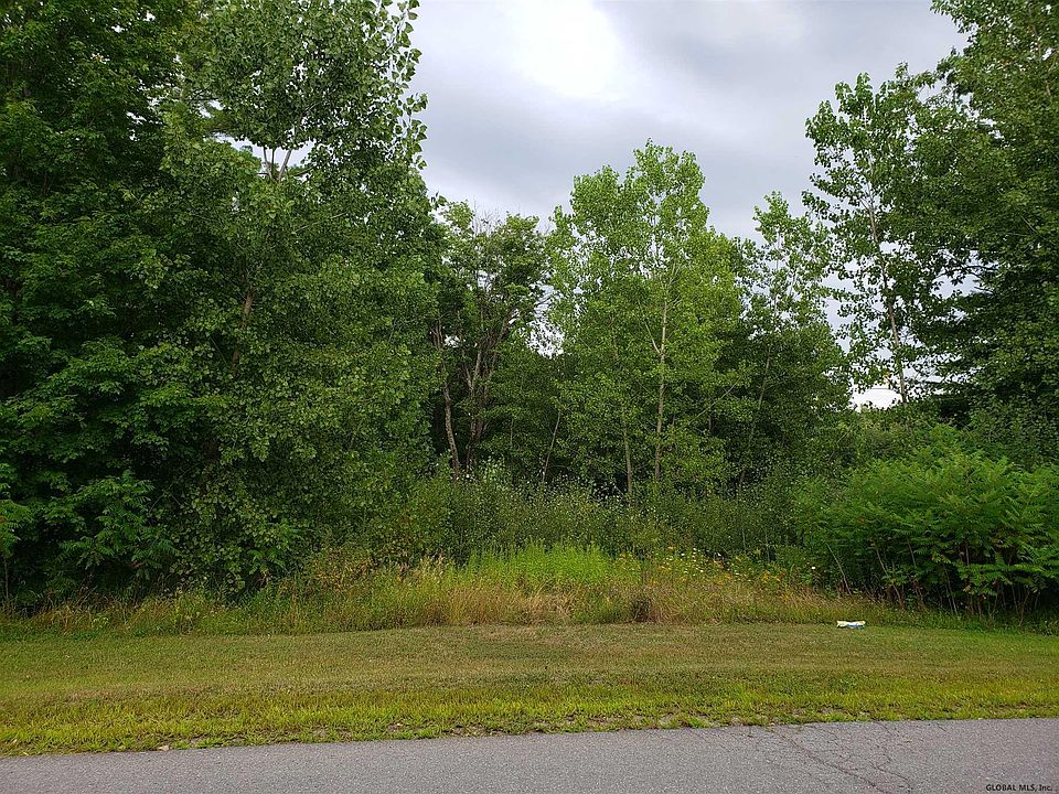 2nd image of 1 Tracy Dr