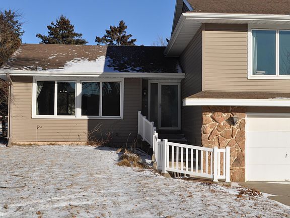 4th image of 304 W Randall Rd