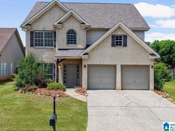 2217 Forest Lakes Ln, Sterrett, AL 35147