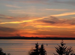 620 N Forest St, Bellingham, WA 98225