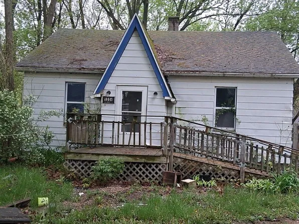 1354 Hurd Ave, Benton Harbor, MI 49022