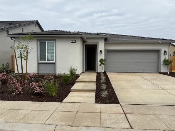 614 Discovery Rd S, Madera, CA 93636