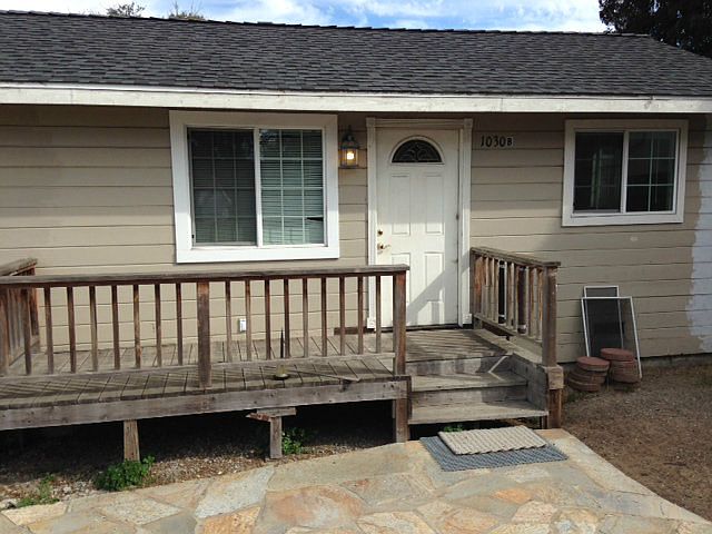 2nd image of 1030 Elm Ave