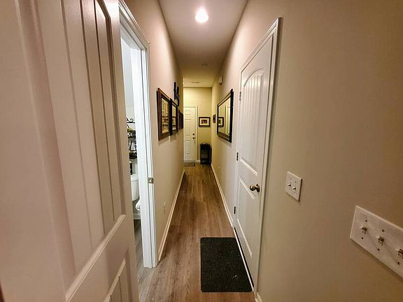 5th image of 148 Heritage Place Dr #1