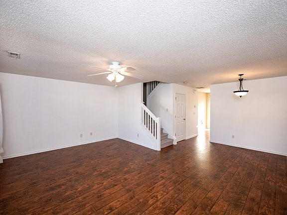5th image of 7126 Bidford Ct