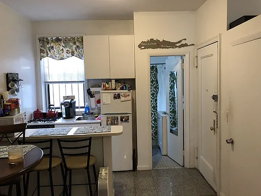 Rented by Sky Management | media 50