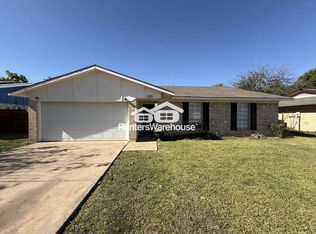 1109 Sunset Dr, Garland, TX 75040