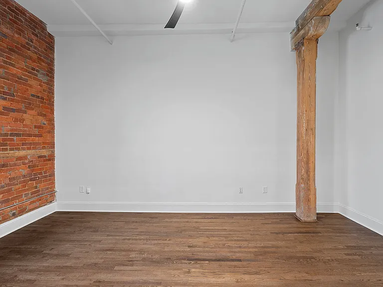 310 Arlington Ave #219 — Photo 10