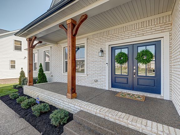 5th image of 5033 Evangeline Pl