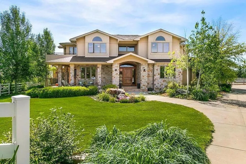 6 bed, 6850 sqft, $20,000 — Photo 1