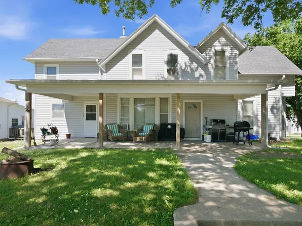 152 S Walnut St, Avoca, IA 51521