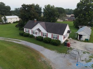 817 3rd Ave SW, Hamilton, AL 35570