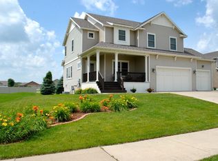 205 Boulder Ct, Sartell, MN 56377