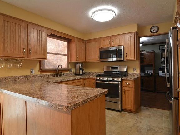 4th image of 13457 Sugarbush Ave NW
