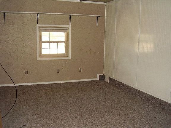 5th image of 314 Gary Ln
