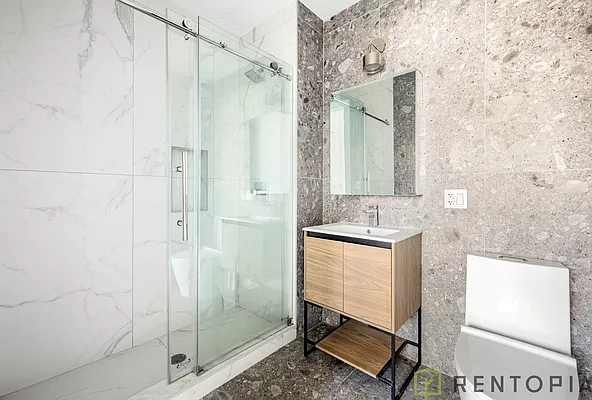 Rented by JCS Realty Group LLC | media 10