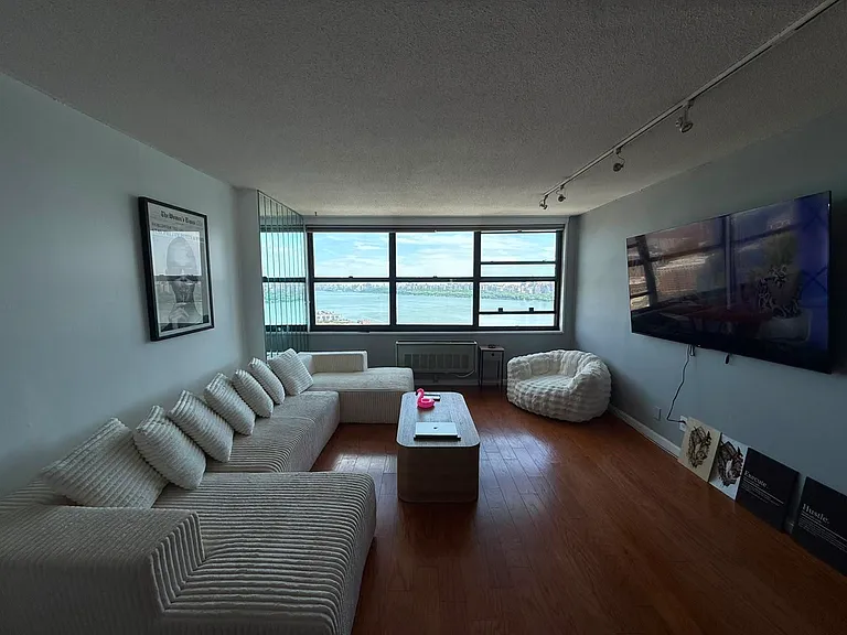 7004 Boulevard East #29D — Photo 17