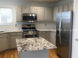 890 Larkspur Ct, Louisville, CO 80027