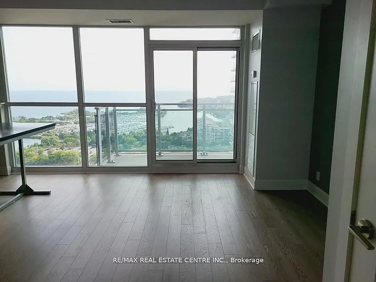 33 Shore Breeze Dr #3011 — Photo 10