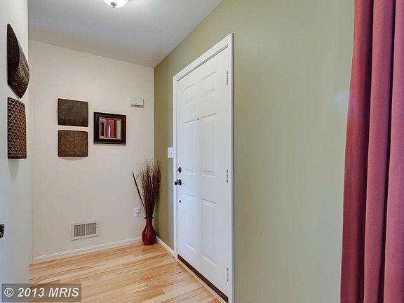 3rd image of 14201 Regent Ct