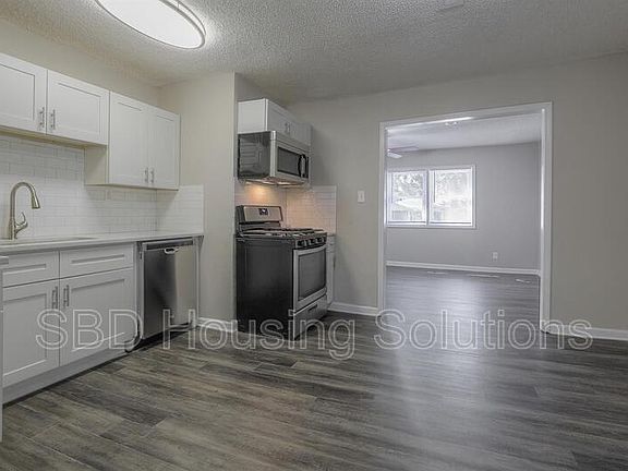 5th image of 6418 Rowland Ave