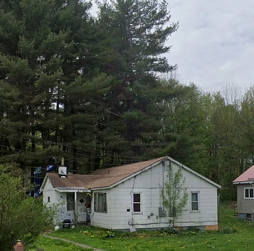 31 Pine St Photo 1