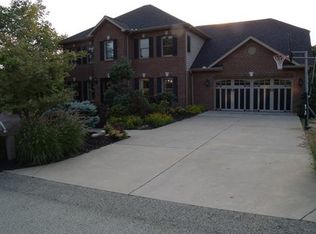 6525 Ten Point Cir, Trafford, PA 15085